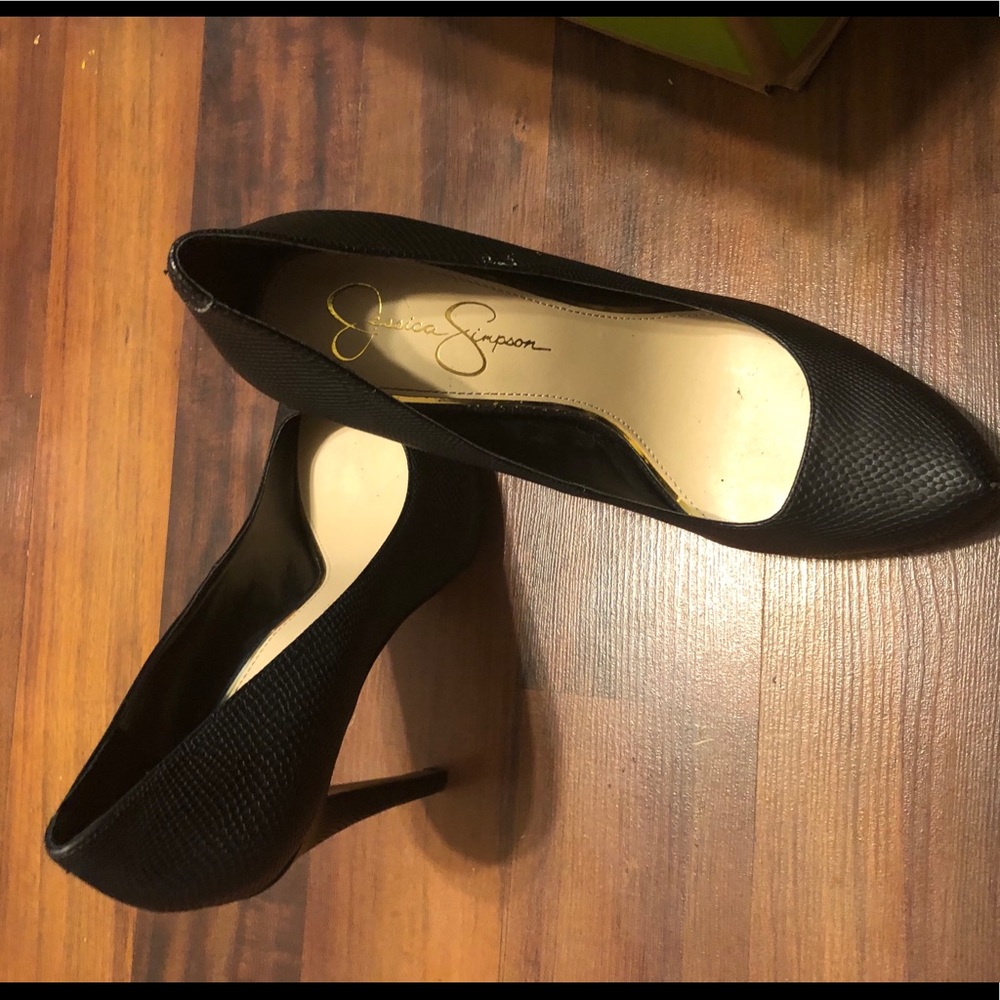 Black heel
